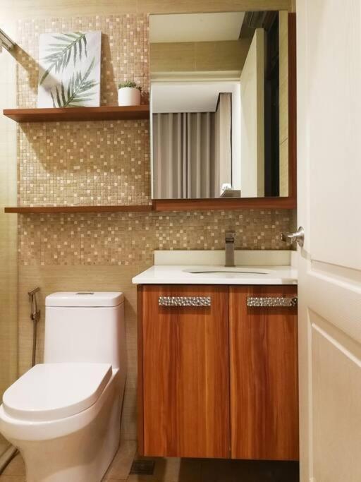 Adria Residences - Emerald Garden - 2 Bedroom Unit For 4 Person Manila Exterior foto